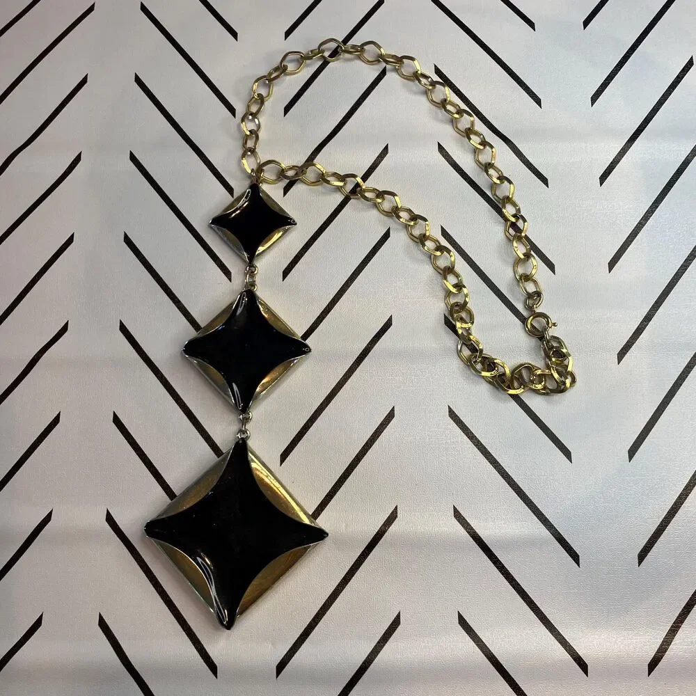 Vintage 70s Napier Gold Toned/Plated and Faux Onyx Necklace